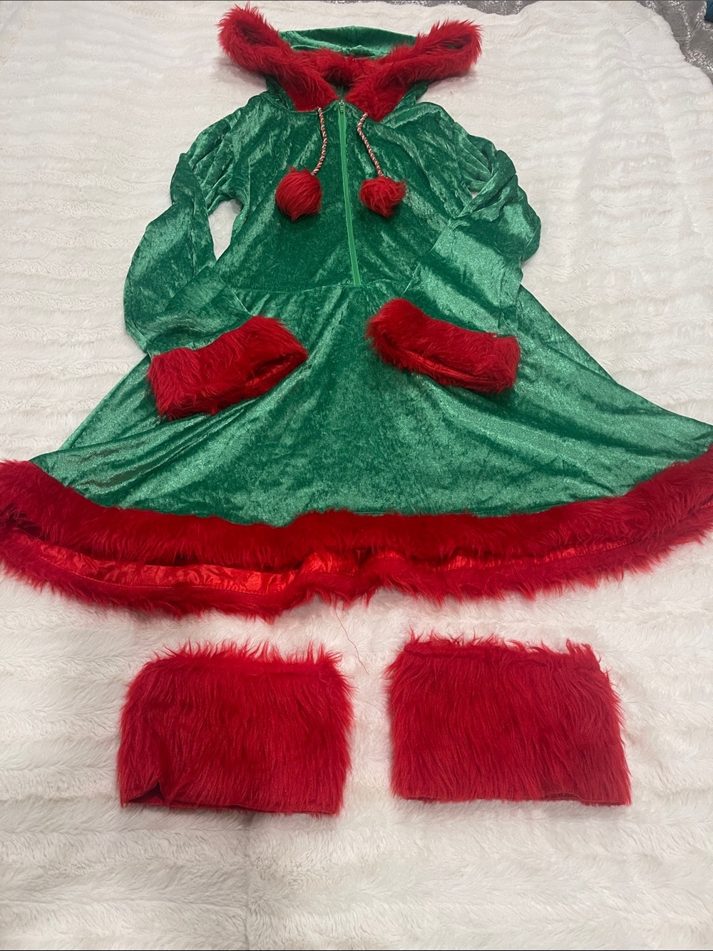 Halloween Women’s Green and Red Elf Dress Costume with Faux-Fur